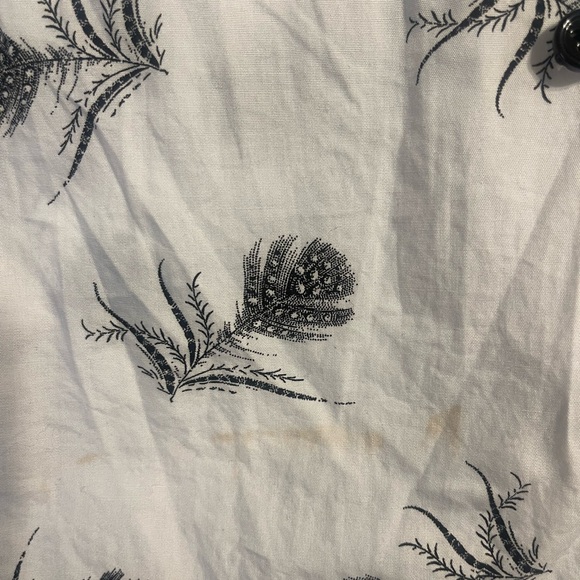 Theory Feather Print Button-Up – Bold & Unique. 24” pit to pit - Picture 4 of 5